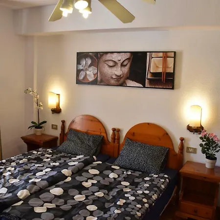 Appartamento Beachfront Apartment, Poolside, Heated Pool, Close To The Sea, Large Terrace, Free Wifi Arona (Tenerife)