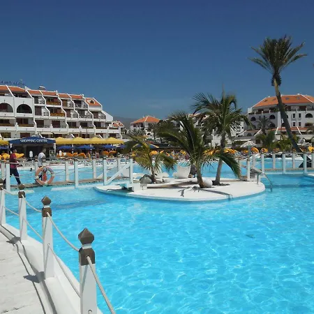 Beachfront Apartment, Poolside, Heated Pool, Close To The Sea, Large Terrace, Free Wifi